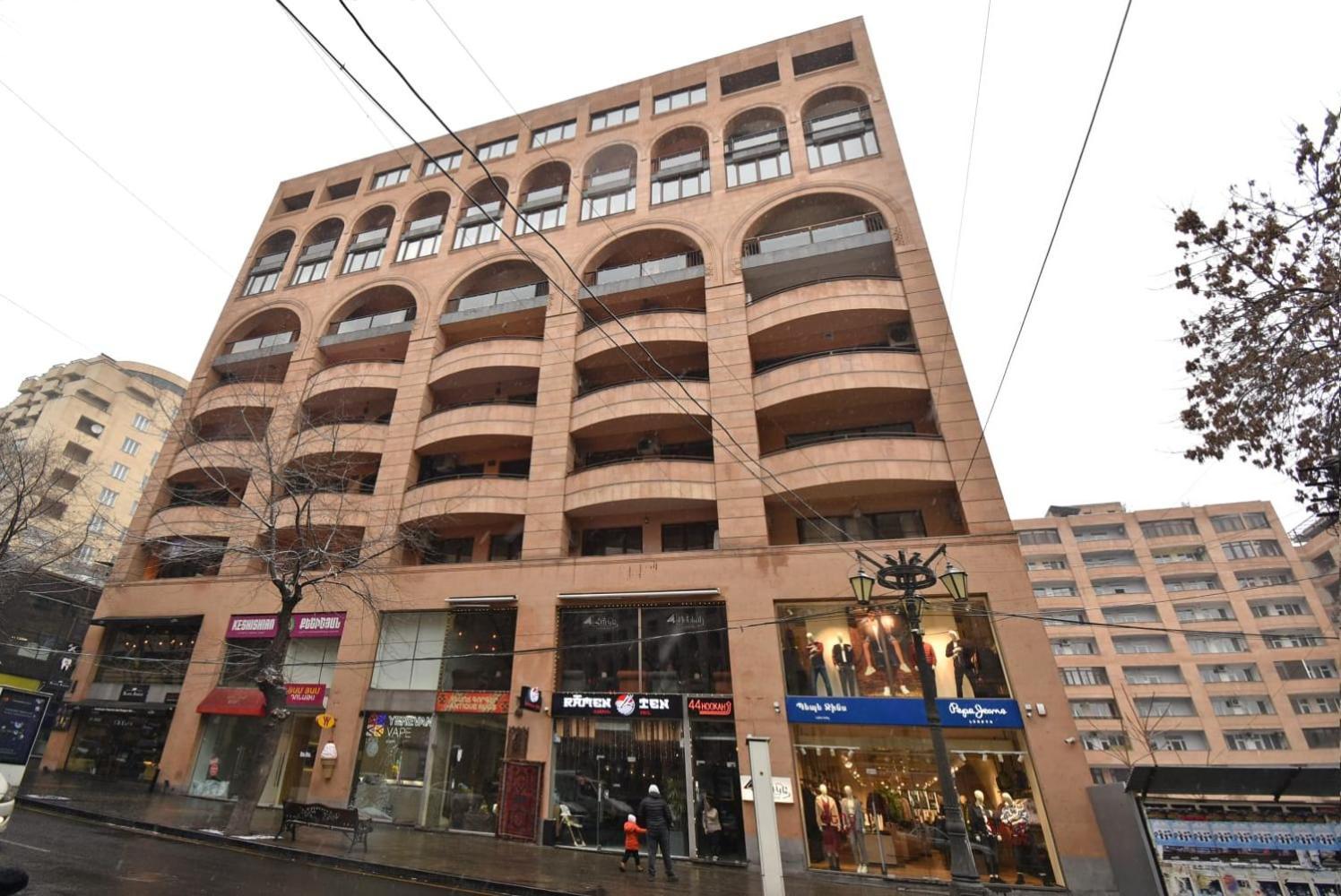 Armenak Apartment In Aram Str Ereván Exterior foto